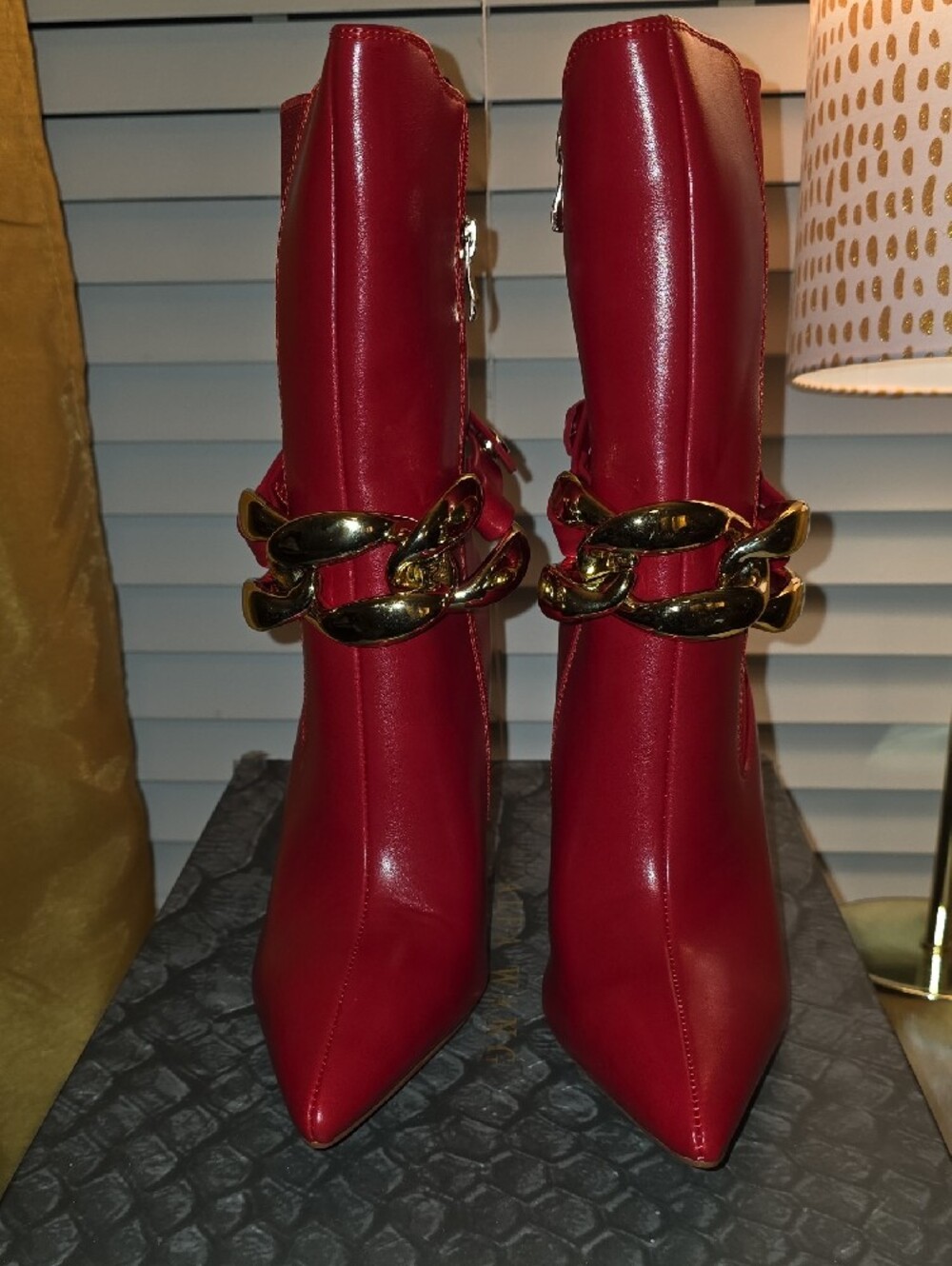 Azalea Wang Red High Heel Ankle Boots with Gold Chain Accent Sz 9